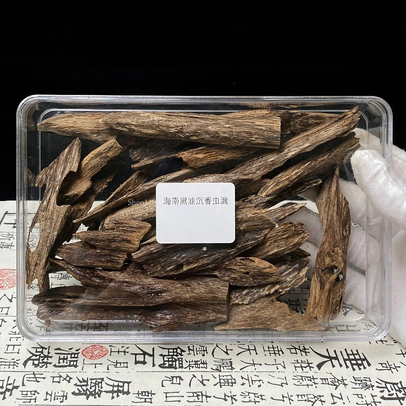 10g Black Oil Hainan Aloes Insect Leakage Raw Material Ornaments Natural Aloes Insect Eye Household Incense Furnace Raw Material