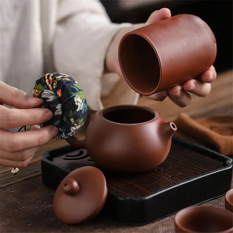 Purple Clay Teacups Ceramic Portable Tea Set Including 1 Pot + 1 Tea Caddy + 4 Cups Teapot Outdoor Travel Kung Fu Gaiwan Gifts